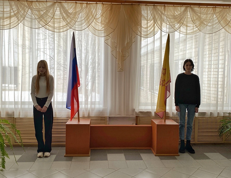 Вынос флагов 11 марта