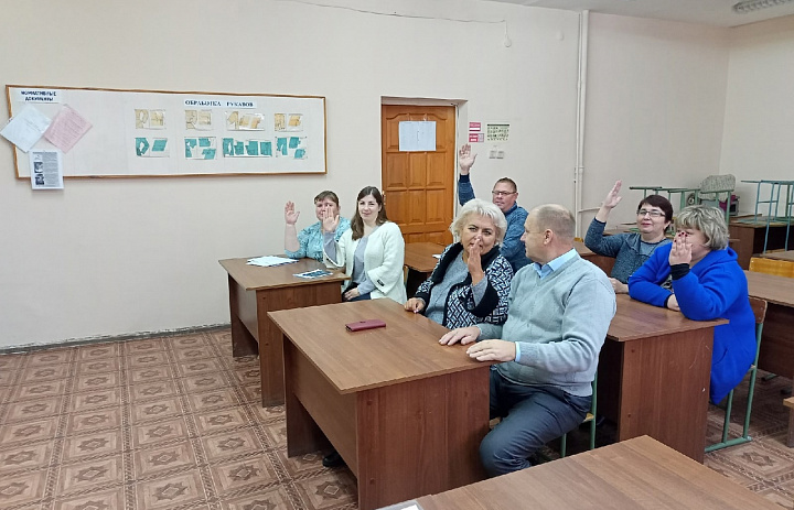 Заседание ПЦК по профессиям легкой промышленности, строительства и металлообработки
