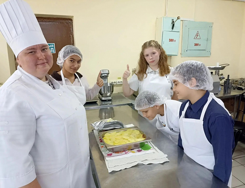 «Картошкины именины» в гостях у Алатырского технологического колледжа! 