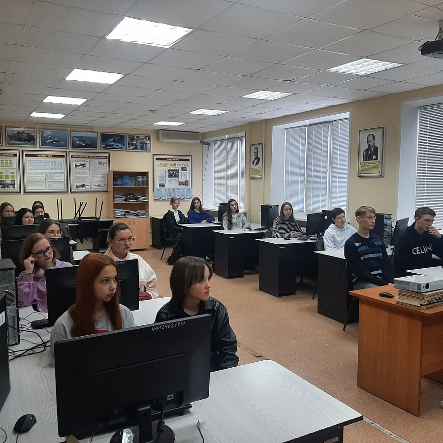 Проект "УПК 21 – Учебно-производственные классы" стартовал для гимназистов