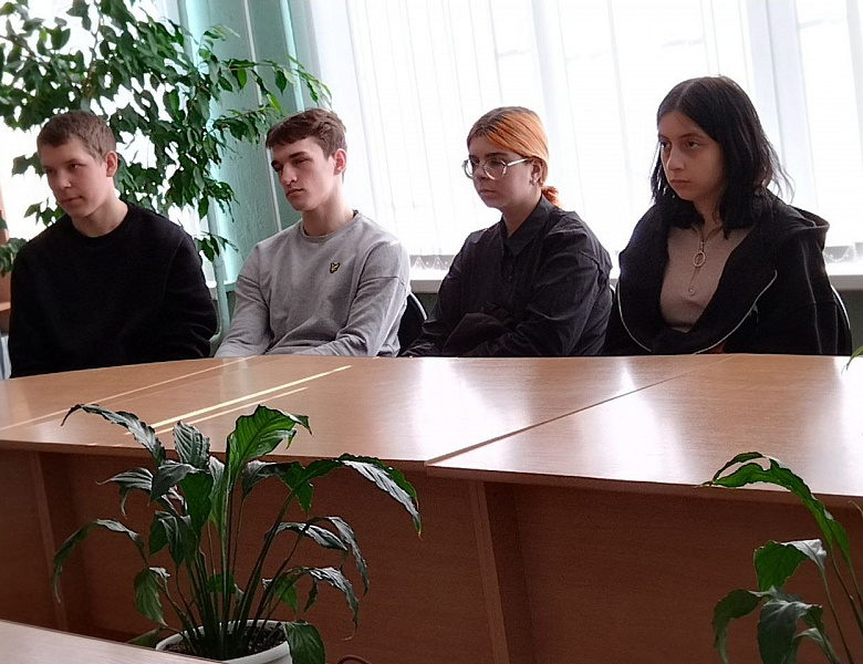 «Россия умная: узнаю о профессиях и достижениях в сфере образования»
